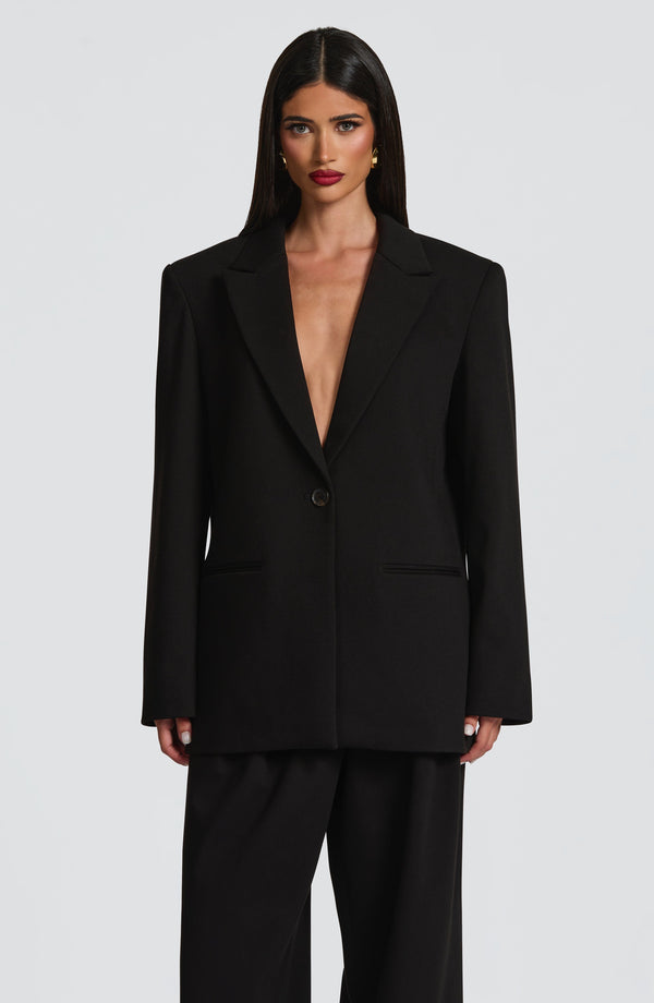 Victoria™ - Blazer Sastre Negra de Corte Boxy