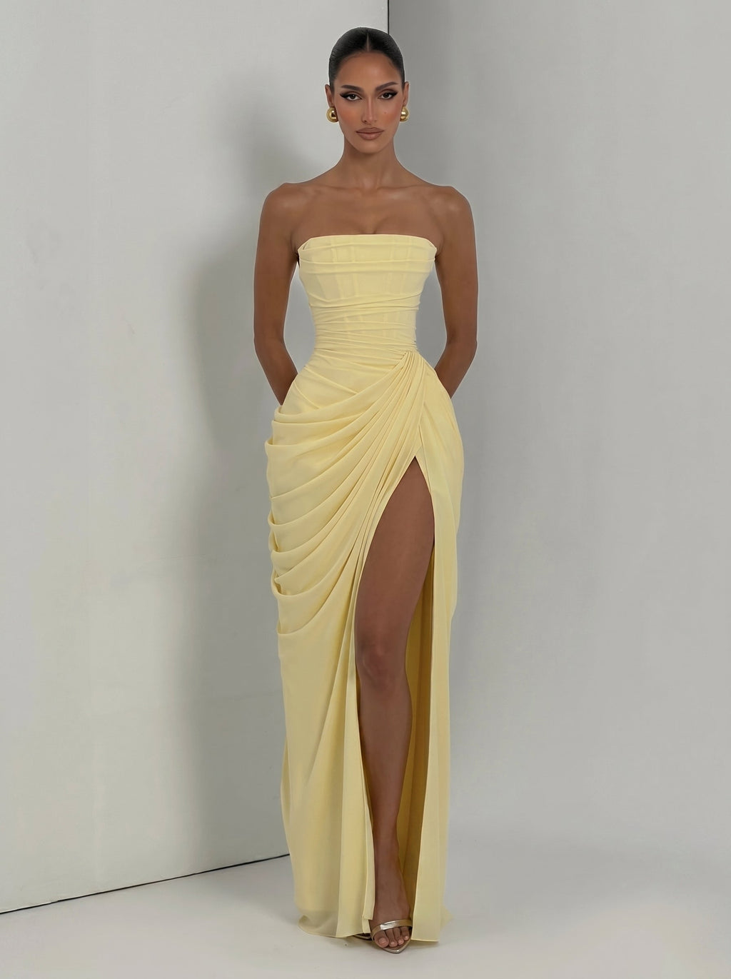 Cyra™ - Vestido Largo de Chifón Amarillo