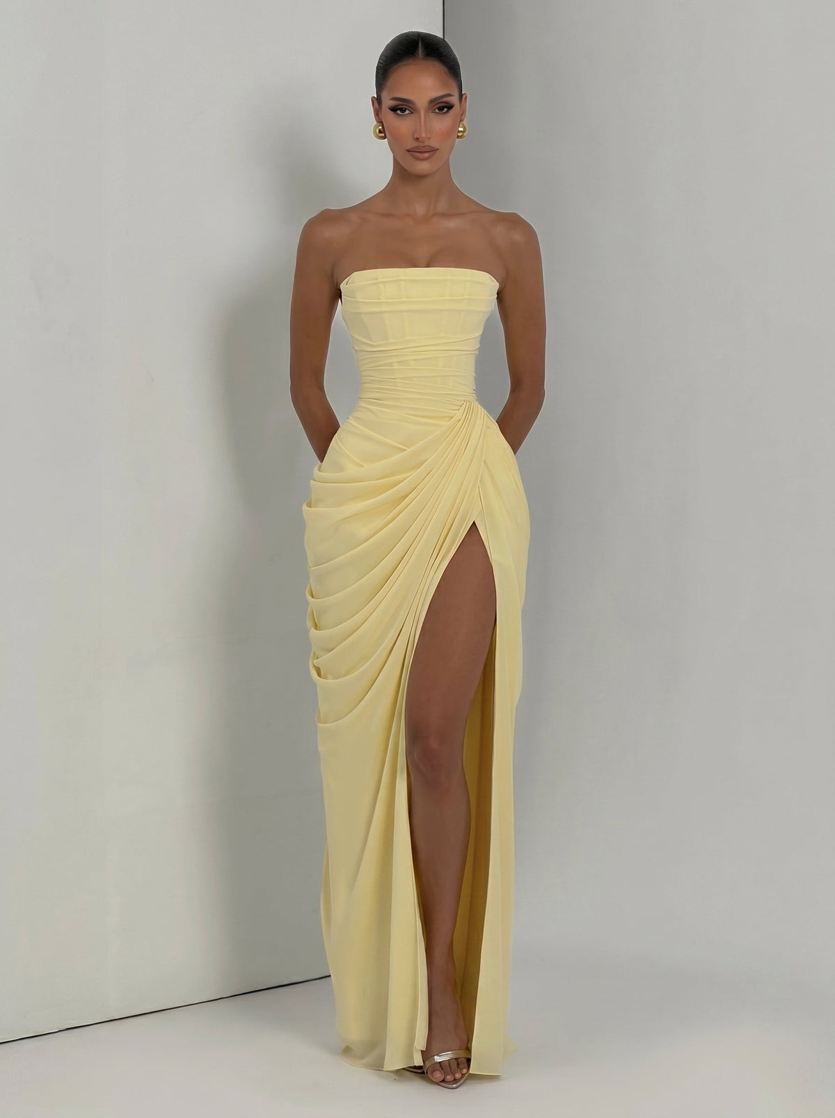Cyra™ - Vestido Largo de Chifón Amarillo