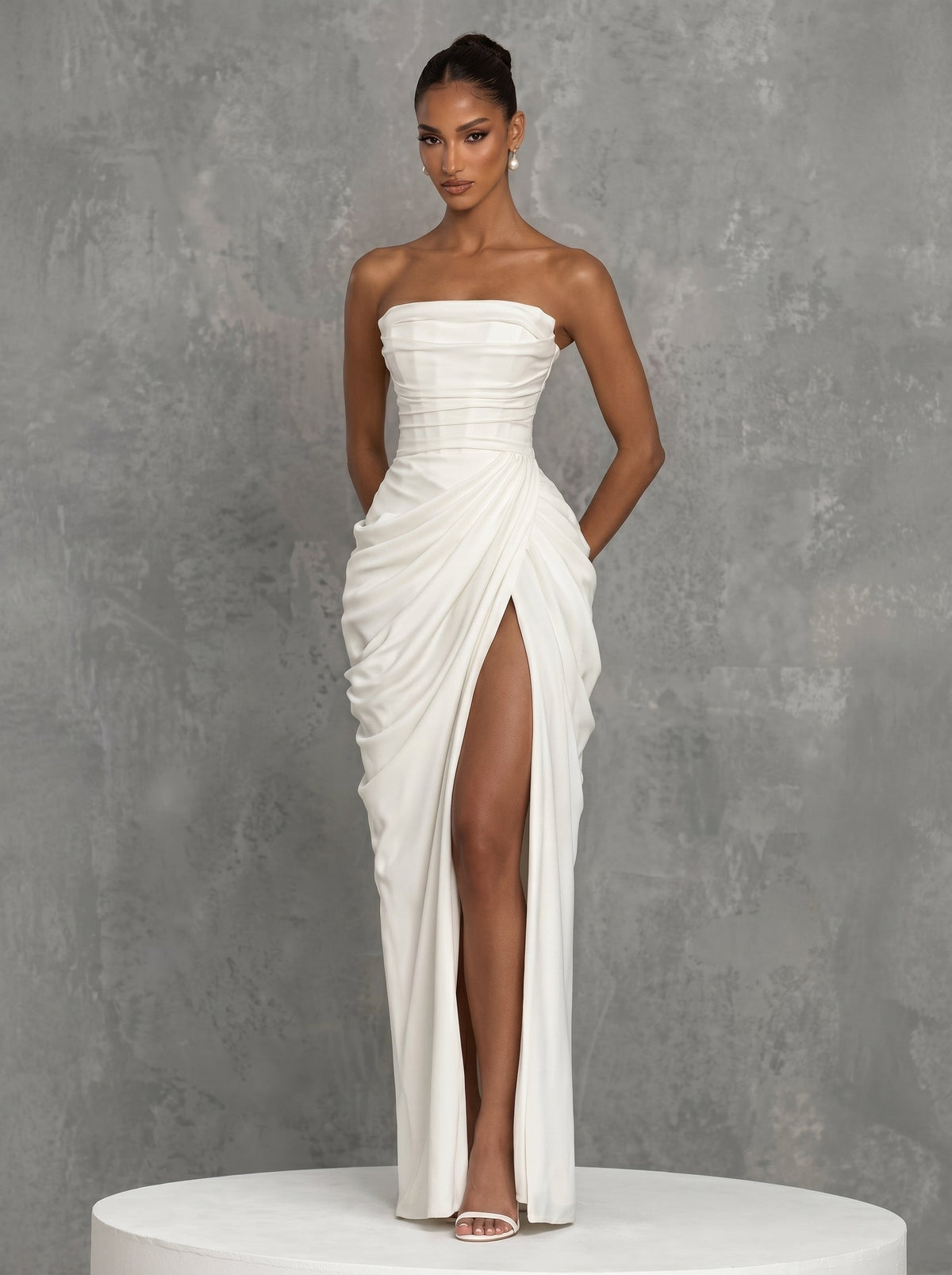 Cyra™ - Vestido Largo de Chifón Marfil