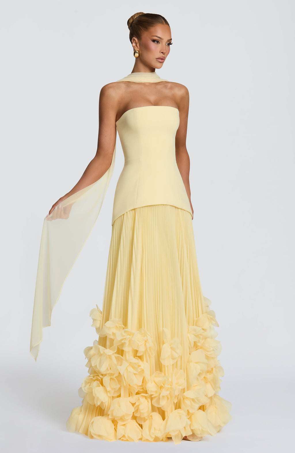 Serena™ - Vestido Largo con Bordado Floral