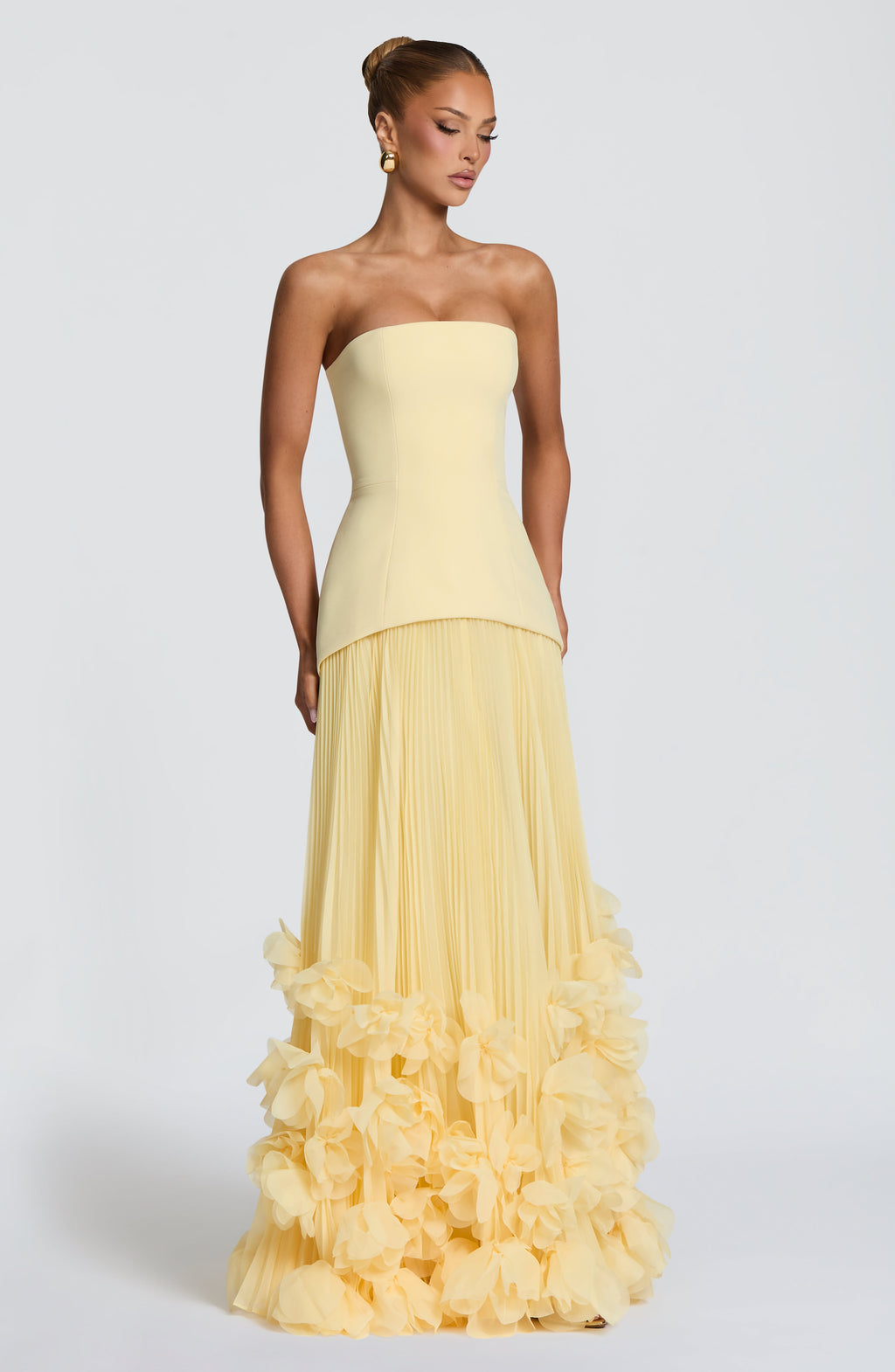 Serena™ - Vestido Largo con Bordado Floral