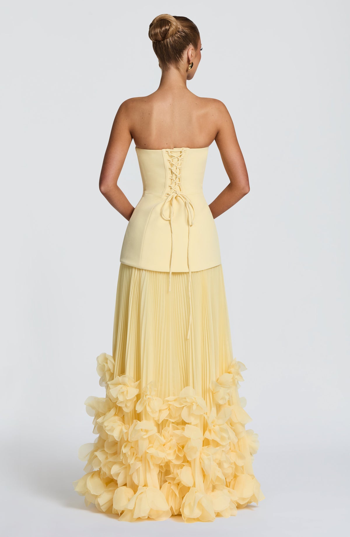 Serena™ - Vestido Largo con Bordado Floral