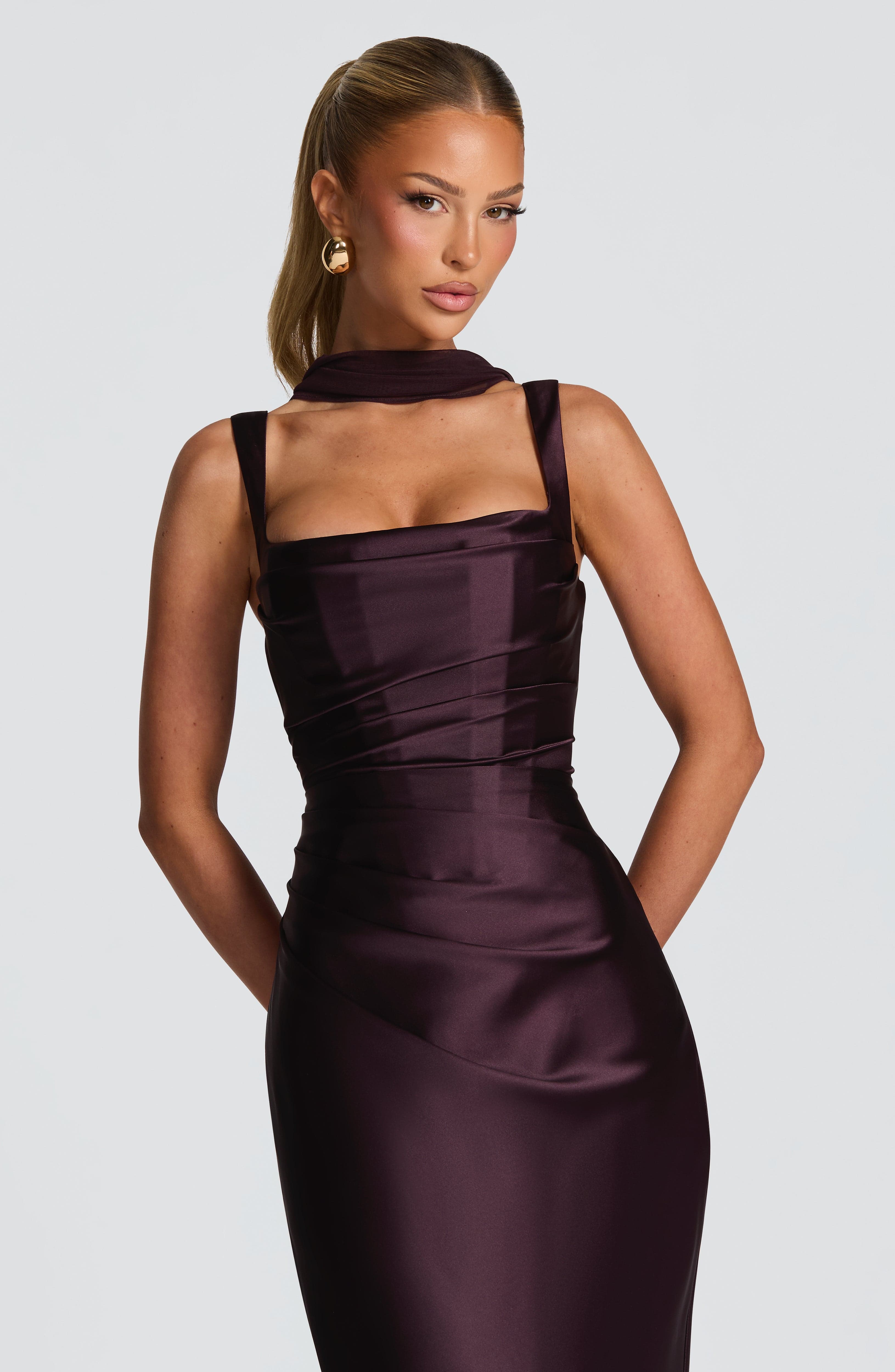 Carlota™ - Vestido Largo de Satén