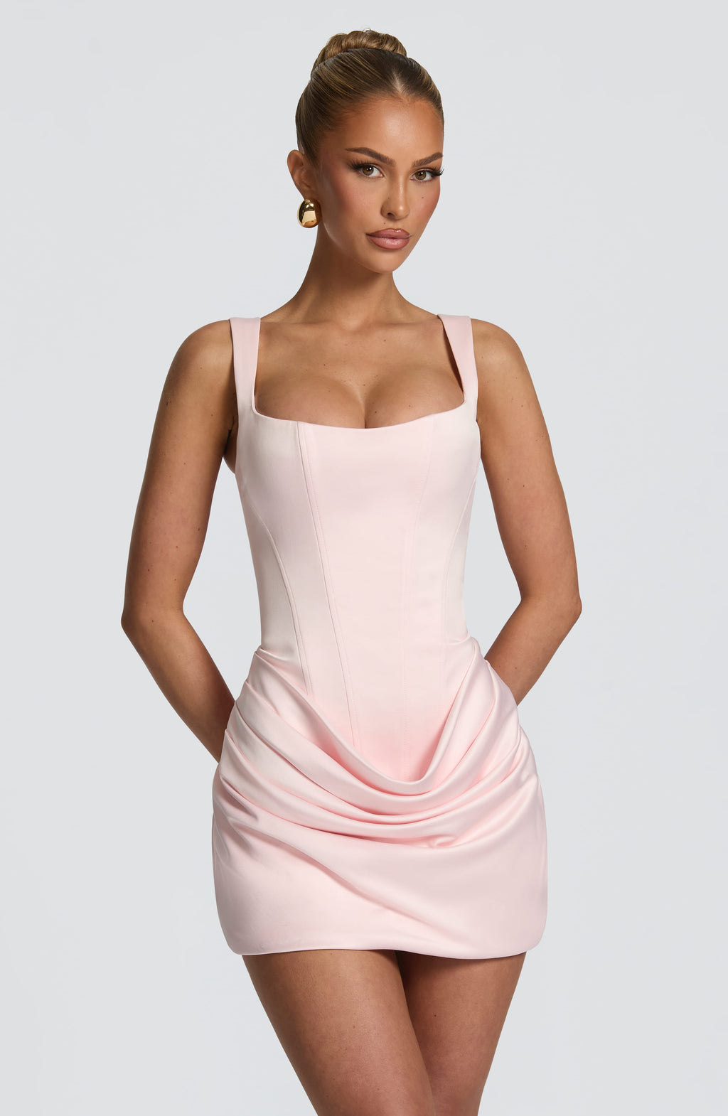 Isabel™ - Vestido Corto de Satén