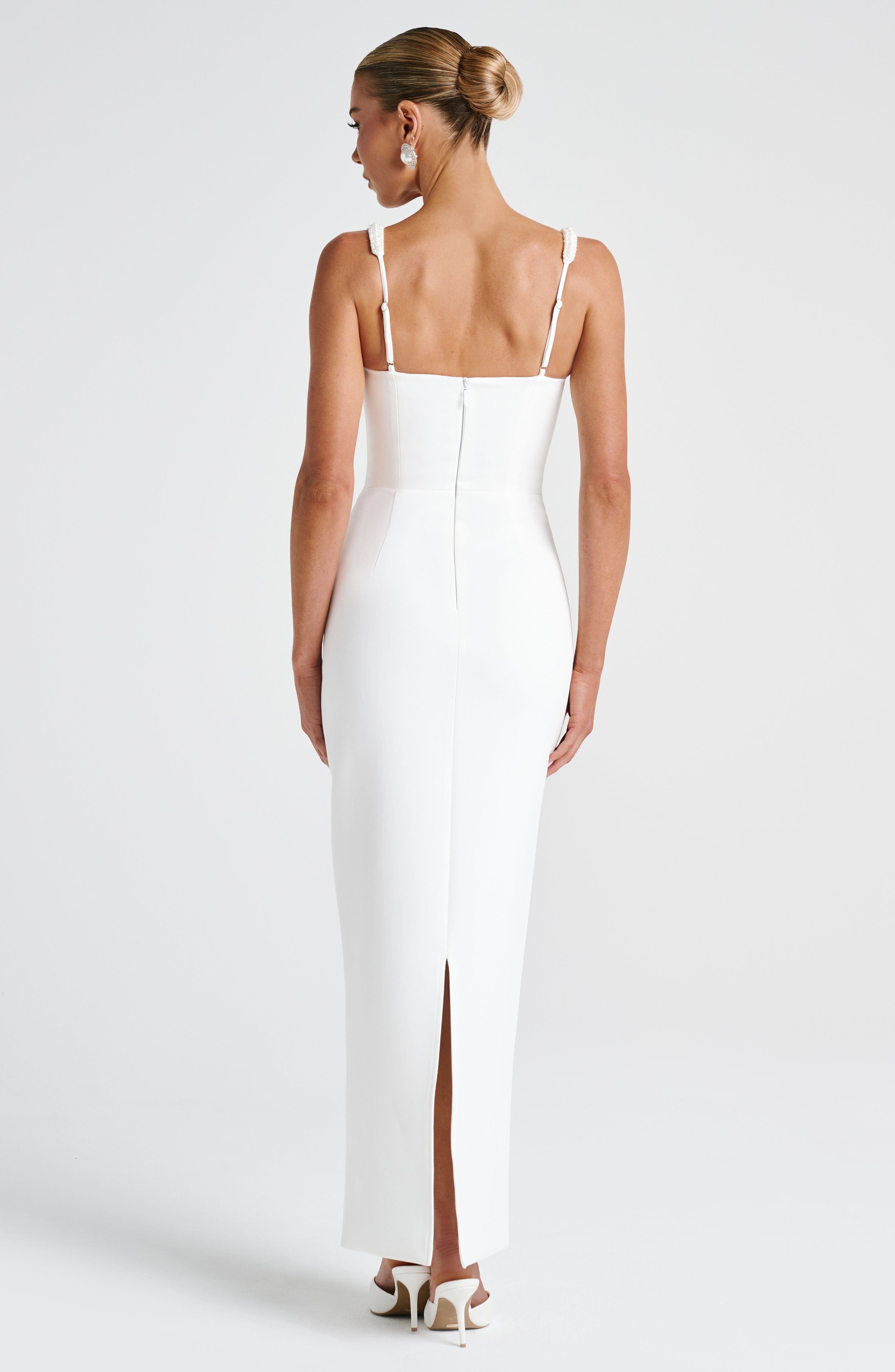 Inés™ - Vestido Midi con Perlas