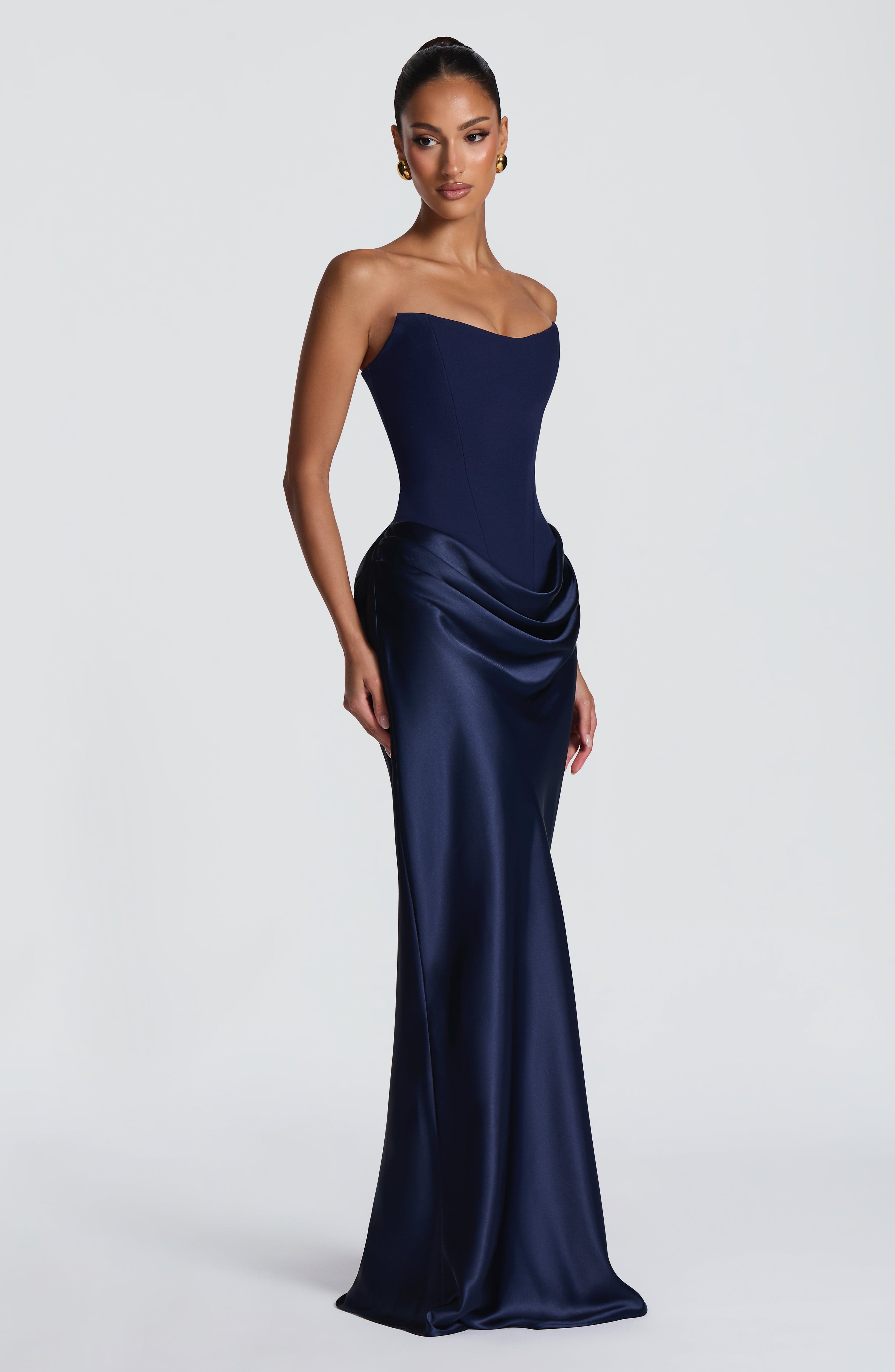 Marta™ - Vestido Largo con Sobrefalda