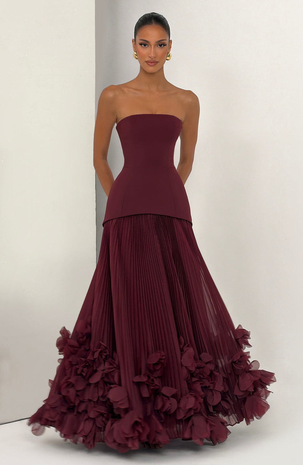 Serafina™ - Vestido Largo con Apliques