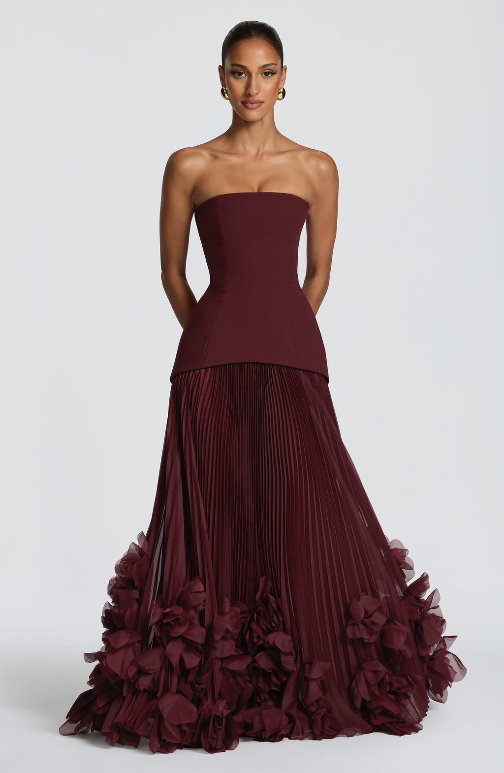 Serafina™ - Vestido Largo con Apliques