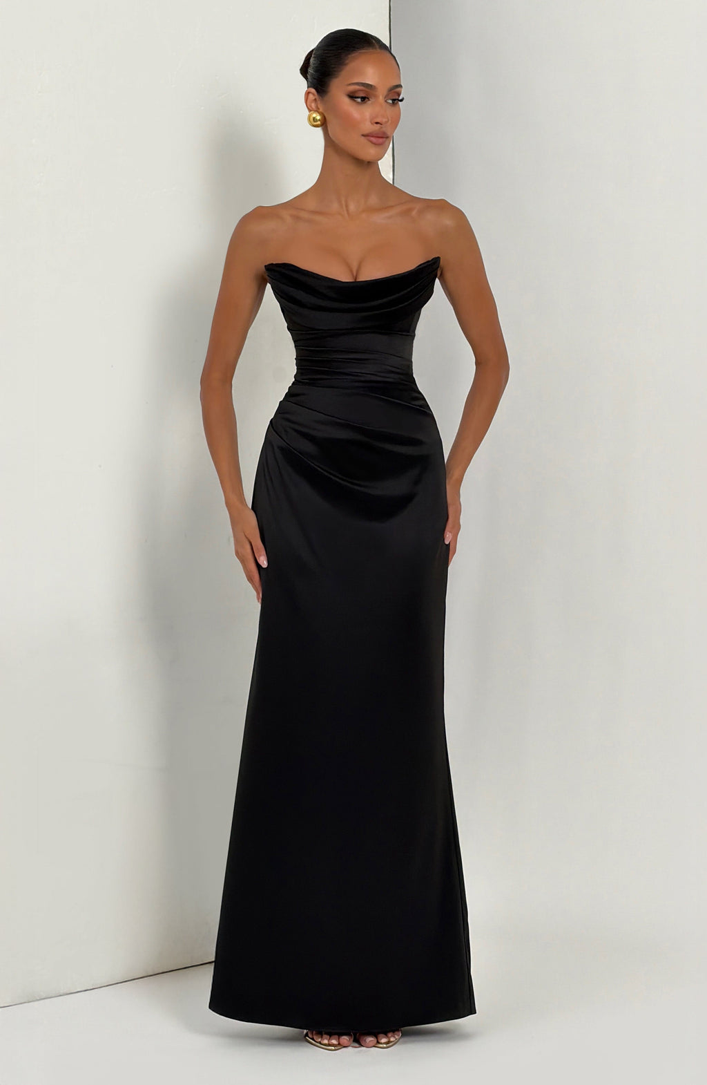 Vega™ - Vestido Largo de Satén