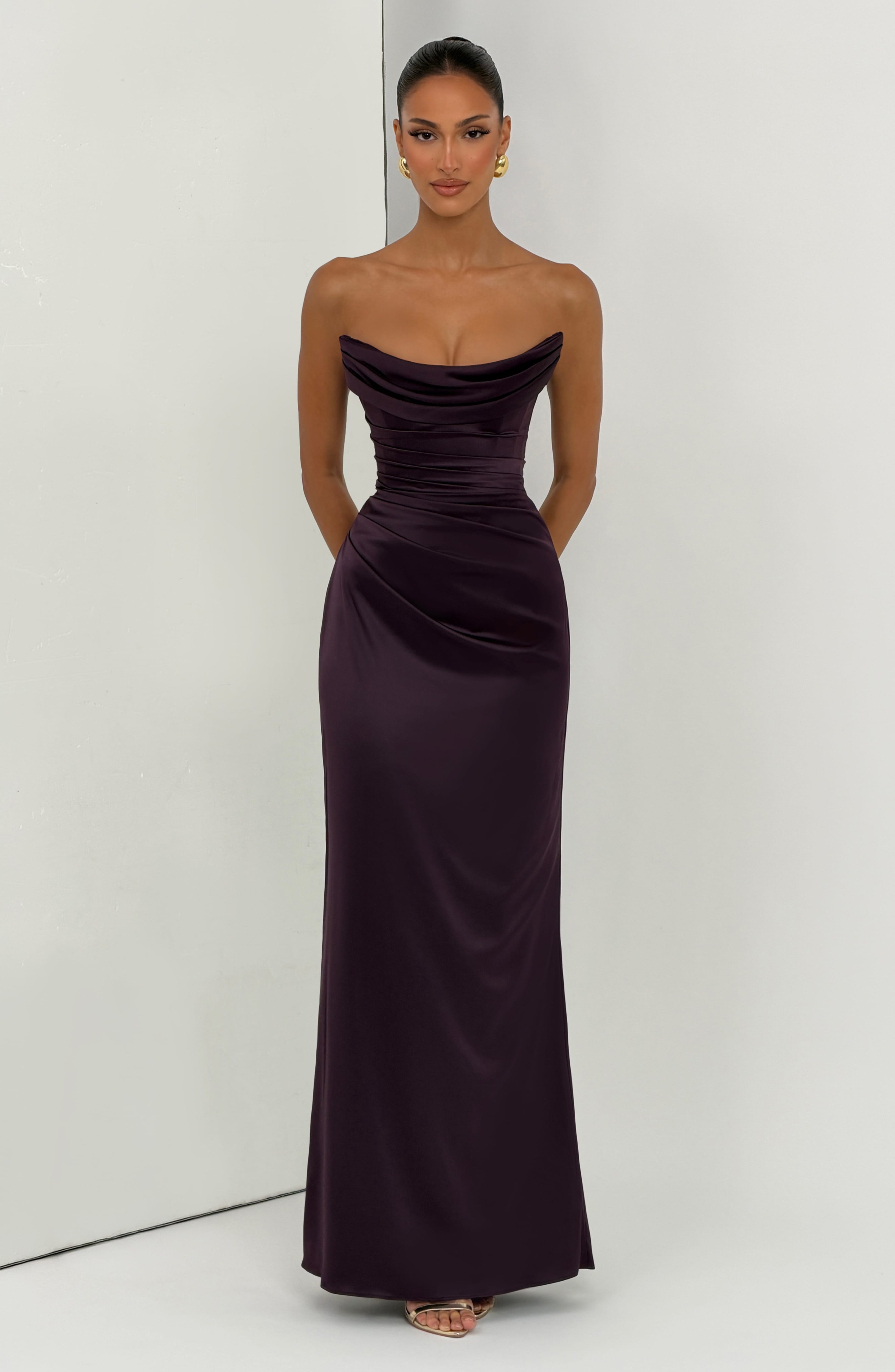 Vega™ - Vestido Largo de Satén